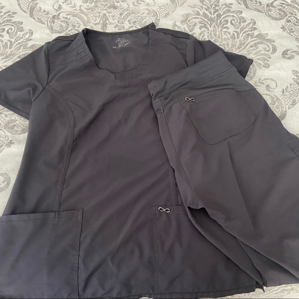 Cherokee Infinity Scrub Set